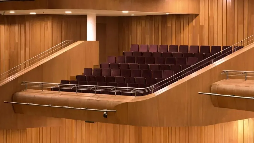 Wide handrail at the ICE Congress Centre auditorium in Poland