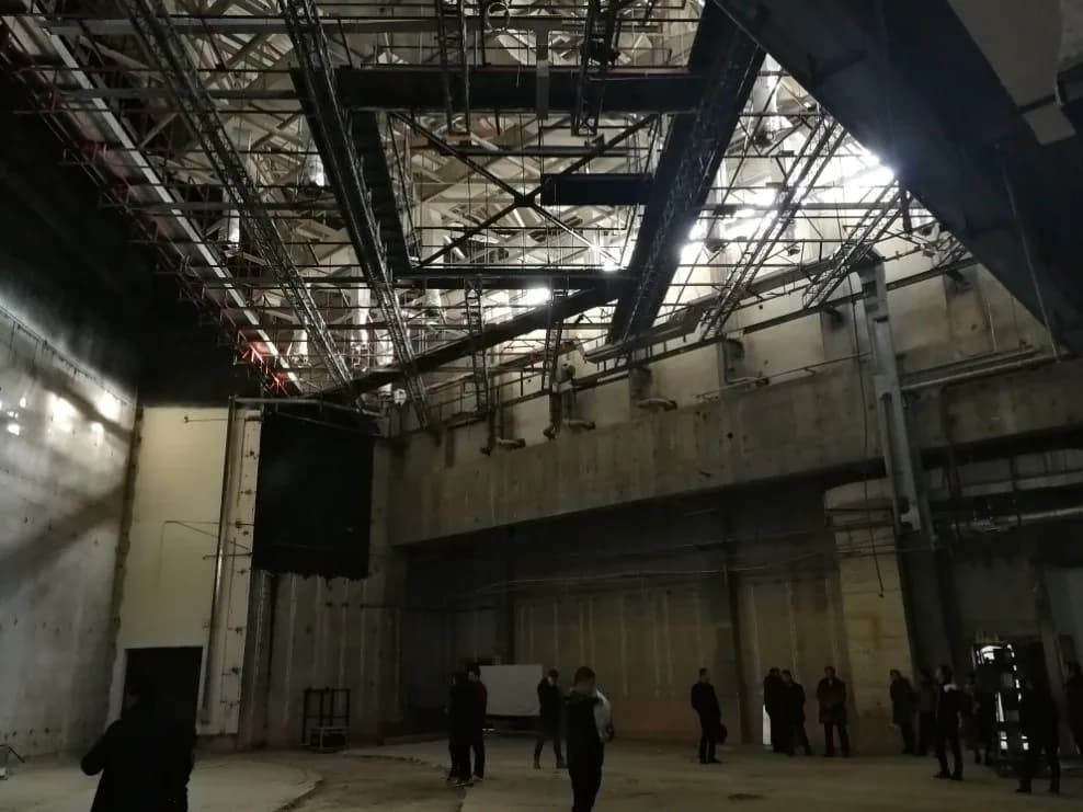 Recalculation and reinforcement of the structural conversion layer within the ceiling