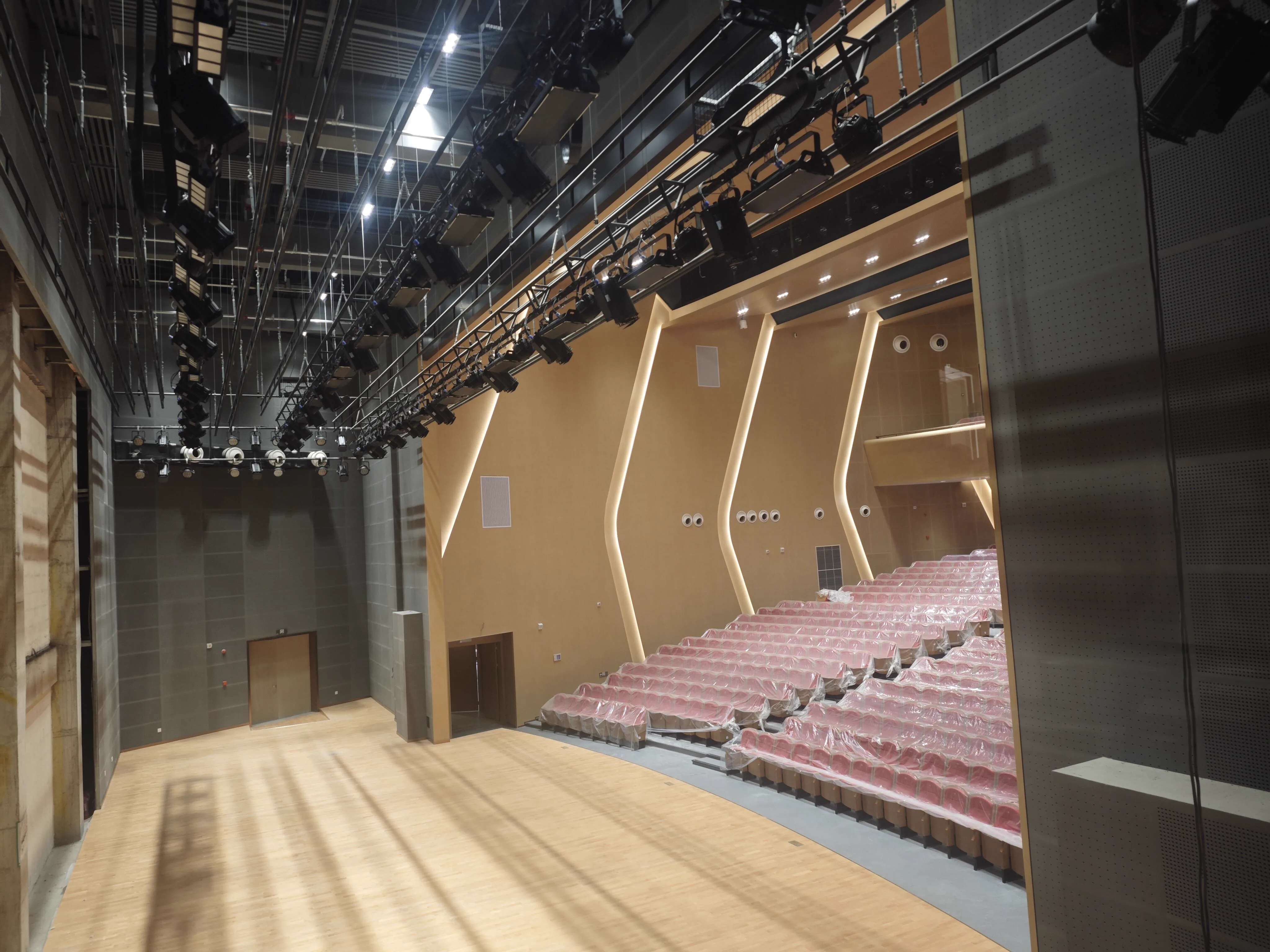 Multi-Functional Auditorium | LYN ACOUSTICS